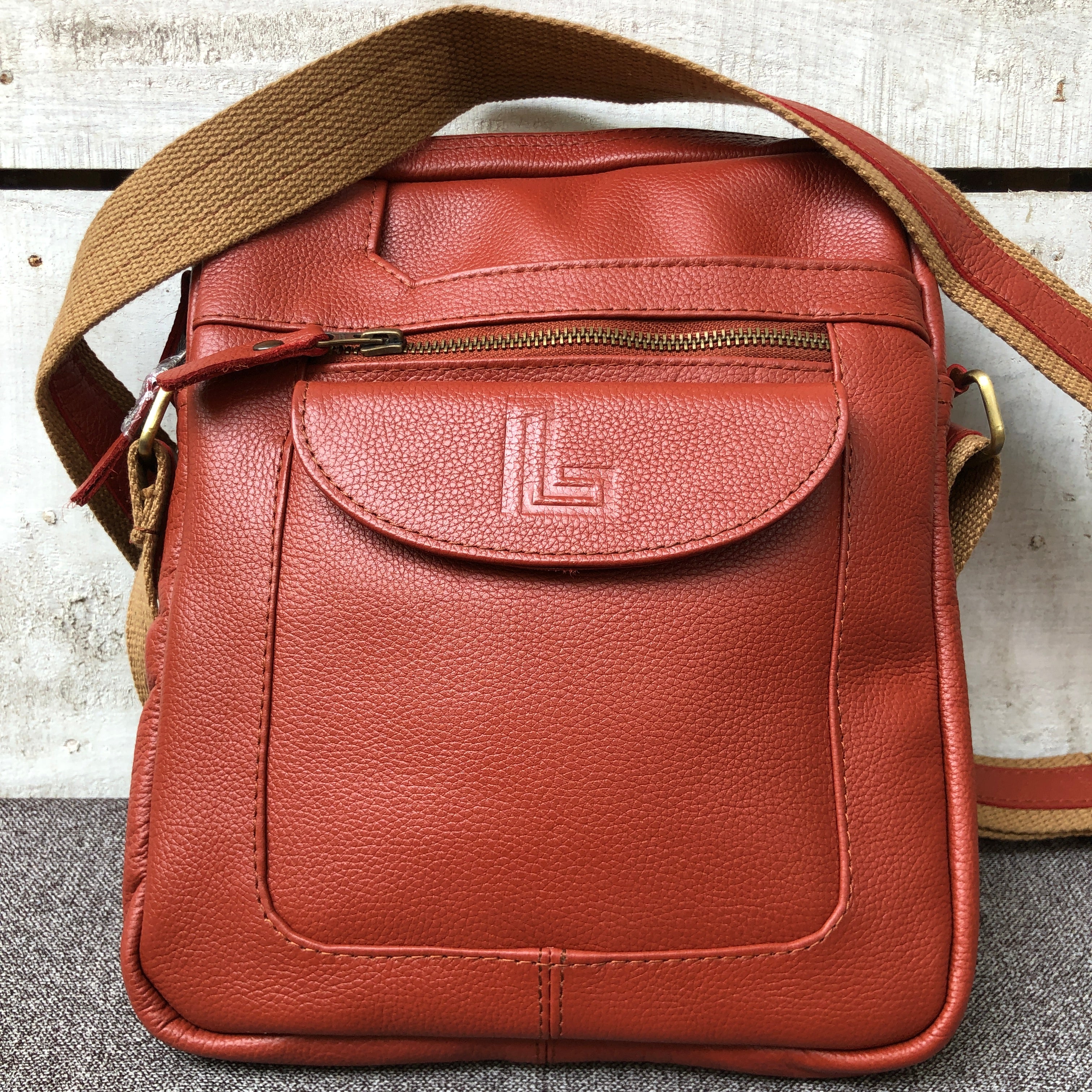 Maroon Loop - Leather Crossbody Bag
